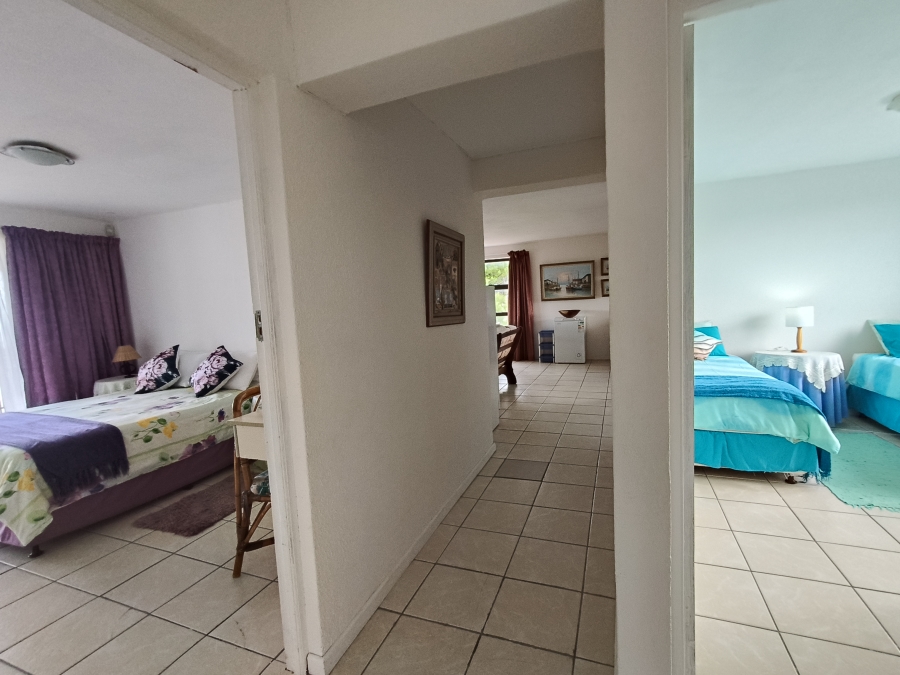 12 Bedroom Property for Sale in Paradise Beach Eastern Cape